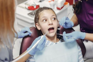 How Family Dentistry Encourages Responsibility In Teen Patients